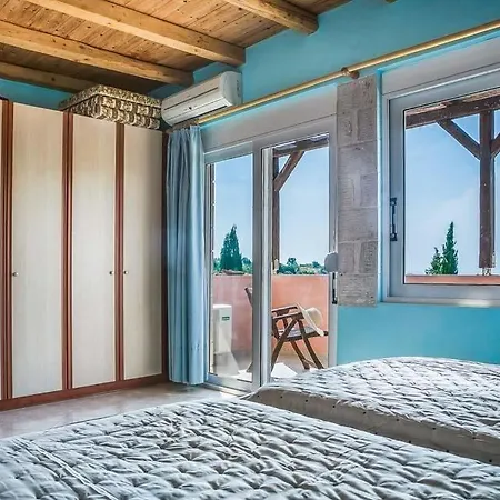 Villa Ratzakli Sleeps 7 Pool Air Con Wifi *